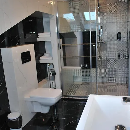 Alojamento de Acomodação e Pequeno-almoço Nata Goscinne Restauracja Libiaz