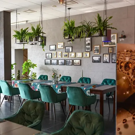 Nata Goscinne Restauracja 3*