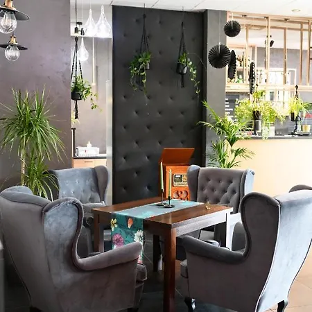 فندق مبيت وإفطار Nata Goscinne Restauracja