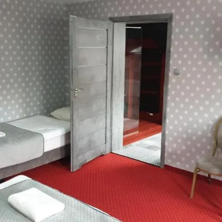 Nata Goscinne Restauracja Отель типа 