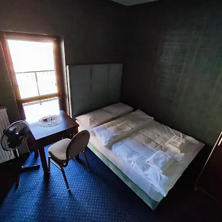 Nata Goscinne Restauracja Libiaz