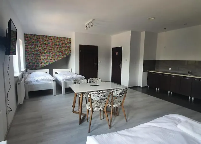 Nata Gościnne Restauracja Nocleg ze śniadaniem 3*